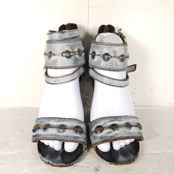 Mia MLE Women's Monterey US 7M Gray Silver Distressed Leather Open Toe Sandals - Picture 3 of 16